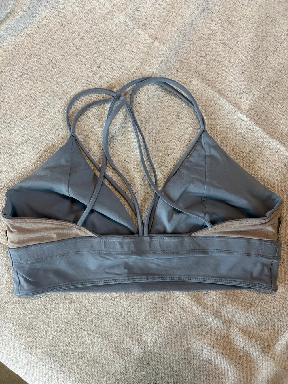 Pushing Limits Lululemon Strappy Sports Bra in Dusty Blue Size 12 EUC
